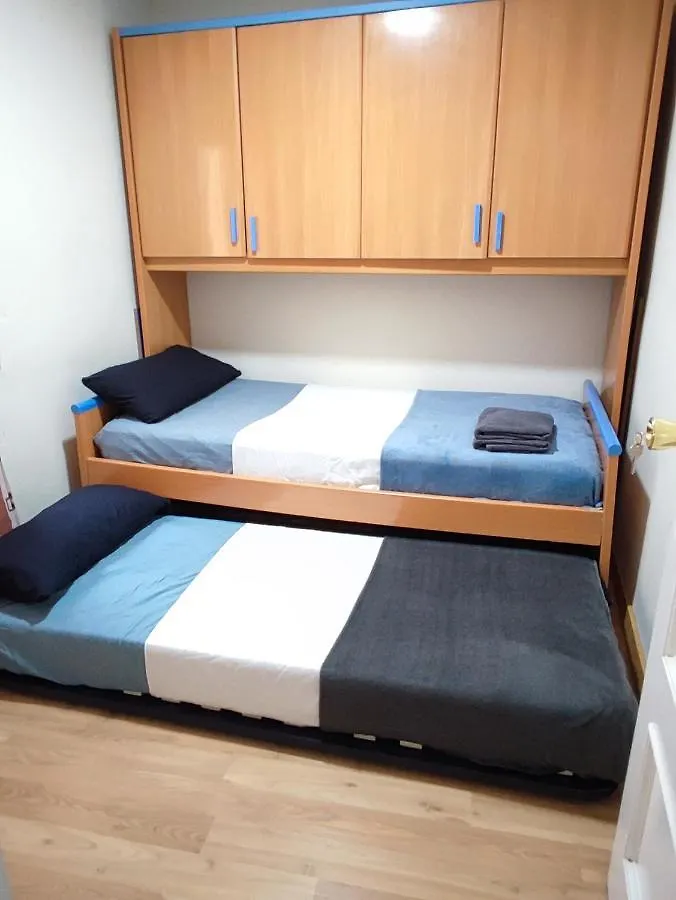 Doble Or Individual Bed Near Sevilla Center Free Parking Spain