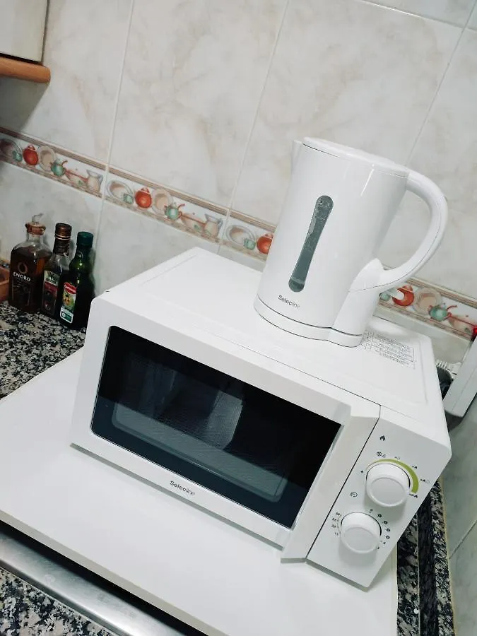Homestay Doble Or Individual Bed Near Sevilla Center Free Parking