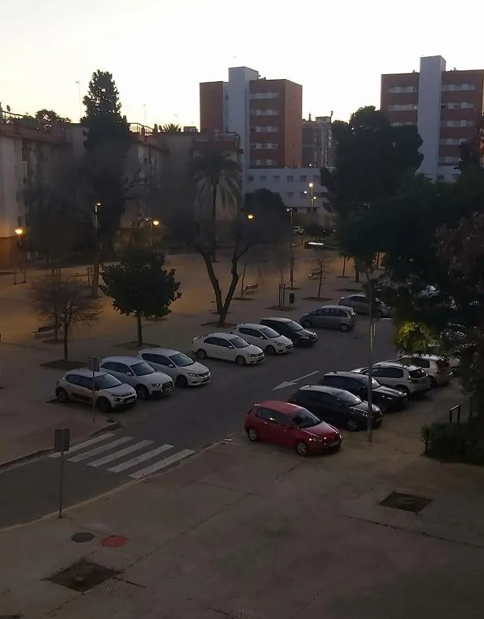 Homestay Doble Or Individual Bed Near Sevilla Center Free Parking